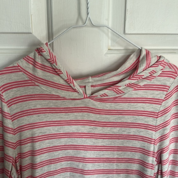 Market & Spruce pink stripped hoodie size small - Picture 3 of 4